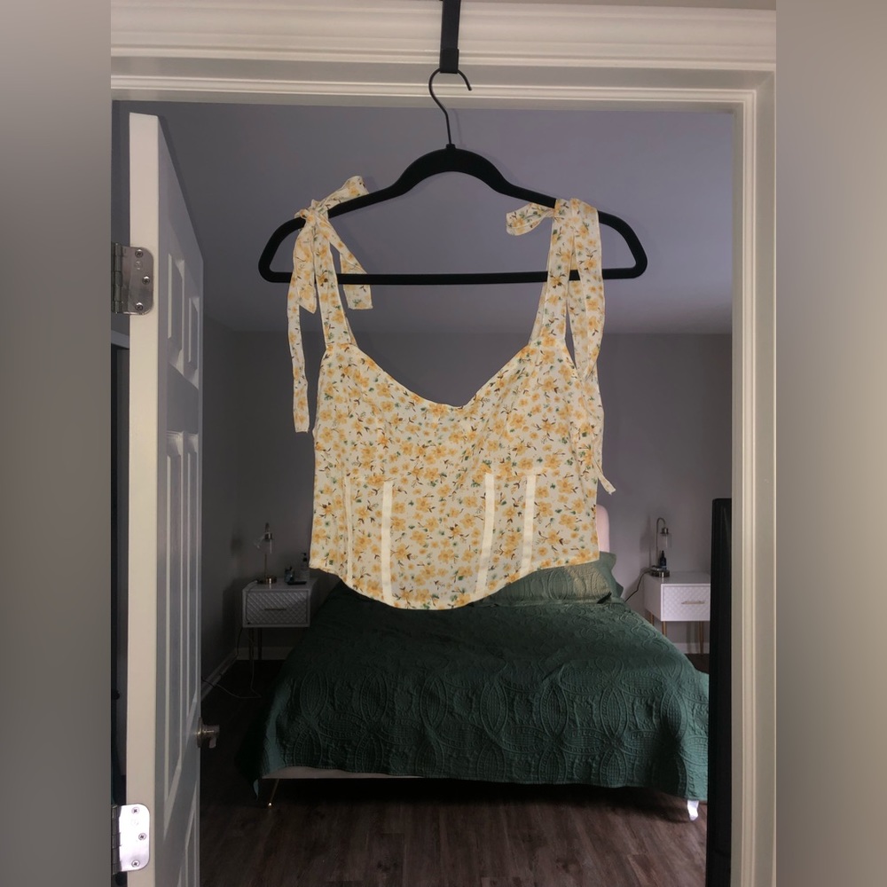 Floral Print Tie Shoulder Crop!